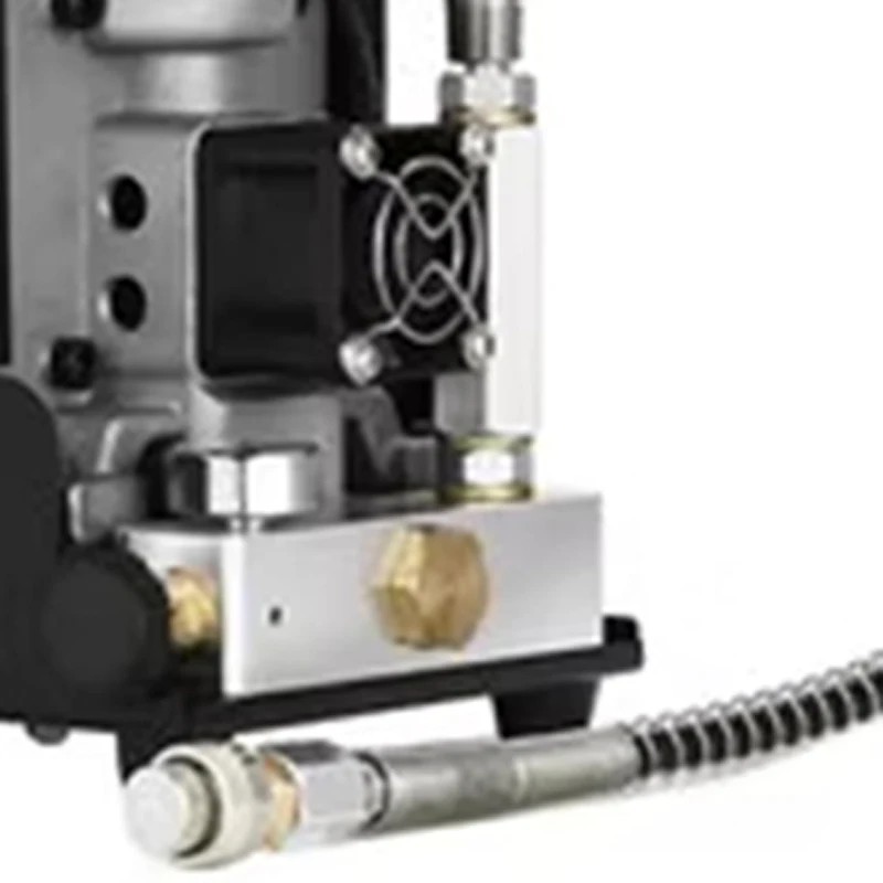 ڵ   8L/min ý  12V     Ȱ   